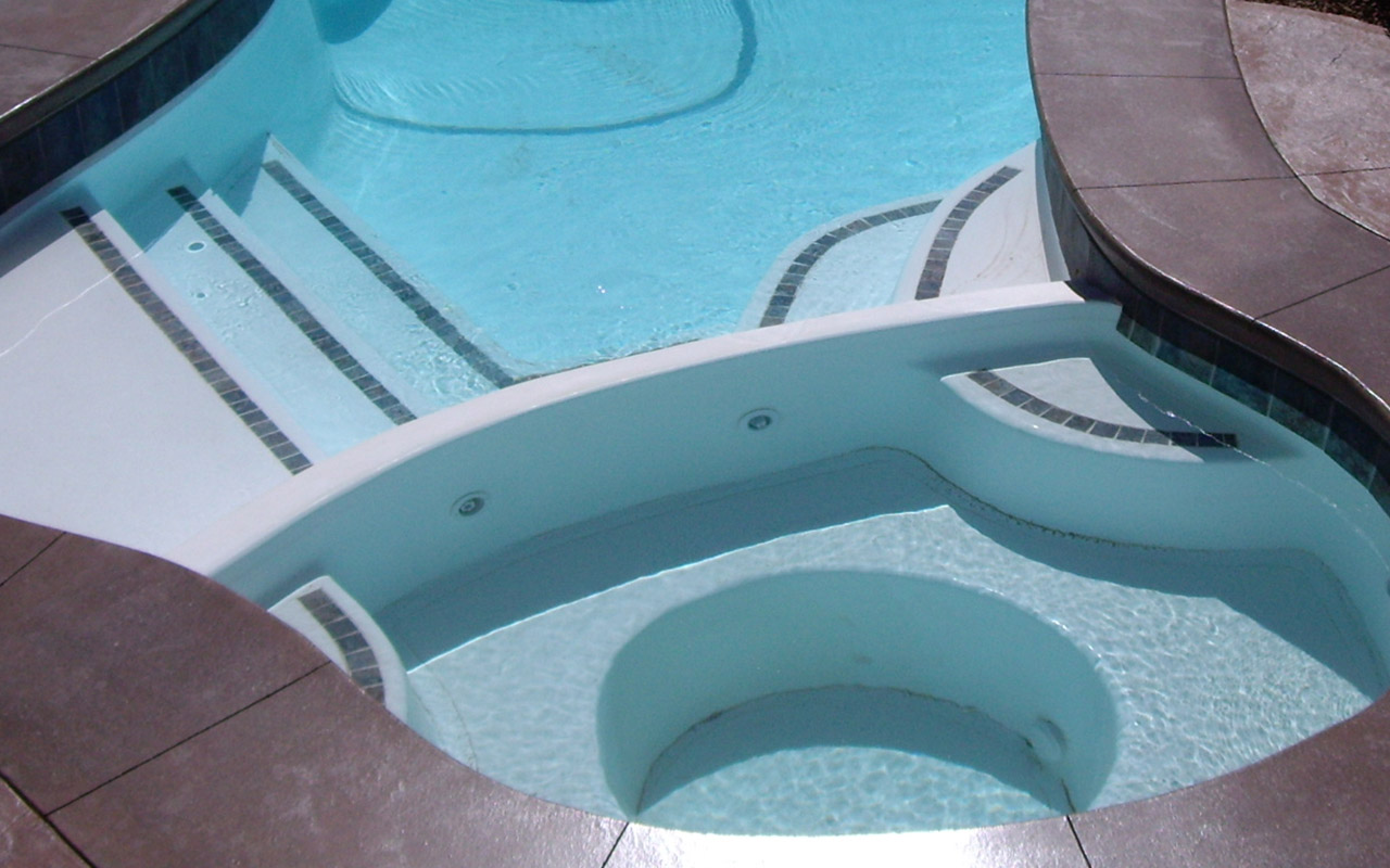 St George Pools - Combo Fiberglass Hot Tub / Spa