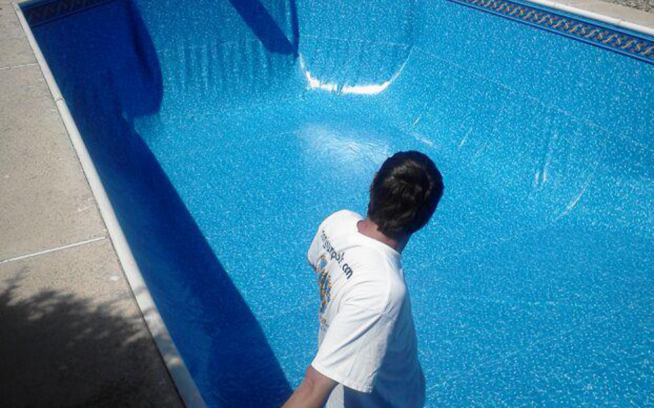 St George Pools - Vinyl Liner Pool Build Process - Place Liner